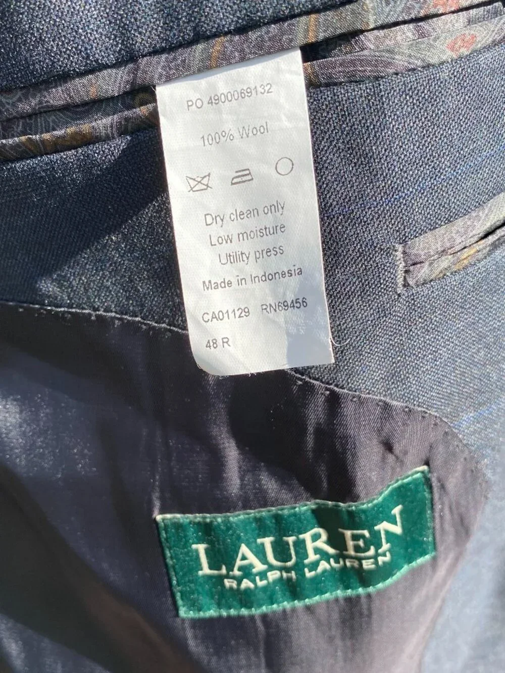 Lauren Ralph Lauren (2) Two Piece Men's Suit Navy Blue Plaid  100% Wool 48R